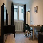 Rifugio Milanese Con Parcheggio Privato, Ambiente Tranquillo E Convenienza