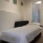 Rifugio Milanese Con Parcheggio Privato, Ambiente Tranquillo E Convenienza