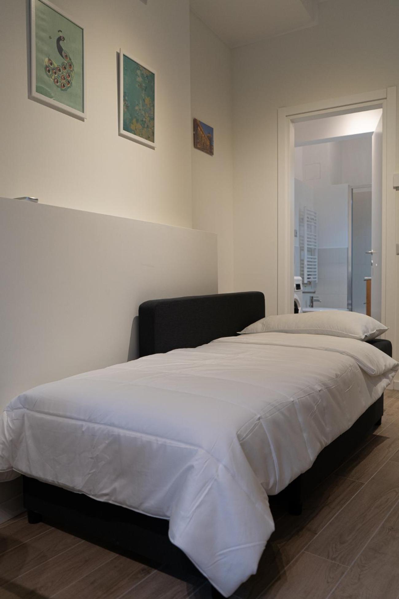Appartamento Rifugio Milanese Con Parcheggio Privato, Ambiente Tranquillo E Convenienza Milano